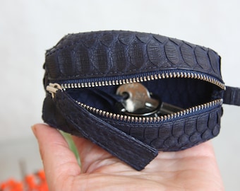 Genuine Leather Zipper Key Case: Key Organizer