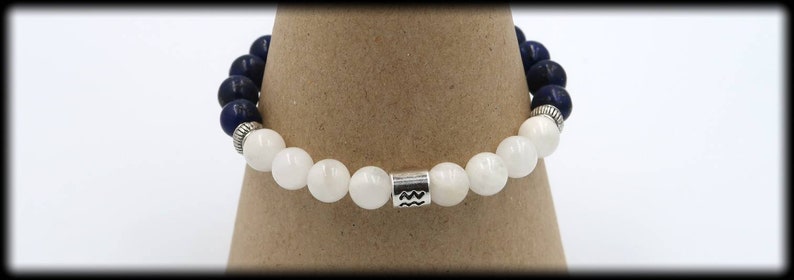 8mm Aquarius Zodiac Stretch Bracelet for Soothing Emotional Instabilities and Enhances Intuition