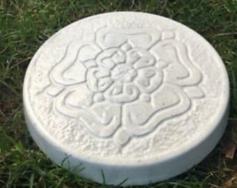White Yorkshire rose stepping stone