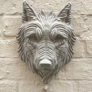 Wolf’s head garden wall ornament plaque