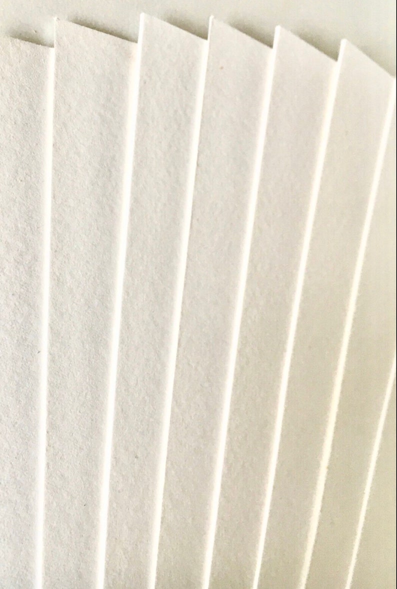 Acid-Free Blotting Paper, 300gsm for Ink, Calligraphy, and Flower Pressing image 2