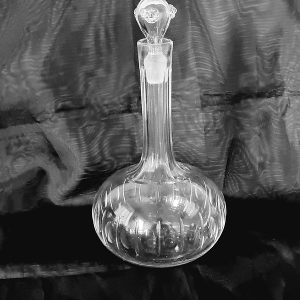 Vintage Cut Glass Wine Decanter With Stopper,  Collectable Drinks Decanter, Barware,  Glass Drinks Decanter, Pressed Glass Decanter.