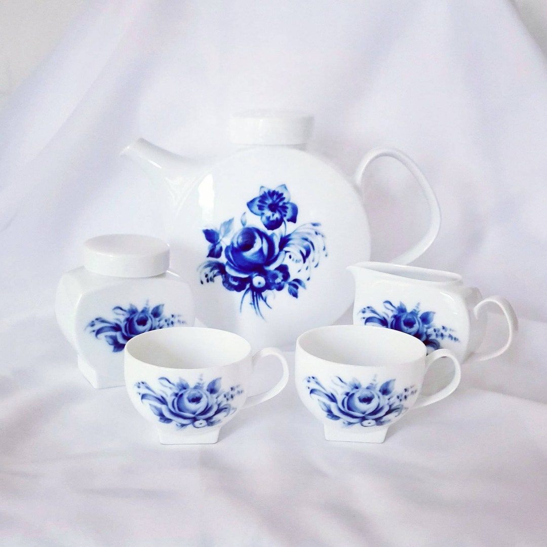 Vintage Mellita Budapest Blue Rose Teapot and Cups, Blue White Rose Tea