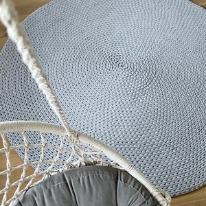 Round, simple rug, crocheted from 9 mm jumbo cotton cord, 100% cotton image 3