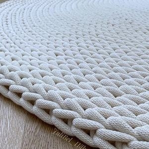 Runder , schlichter Teppich, gehäkelt aus 9mm Jumbo Baumwollschnur ,100% Baumwolle Bild 6