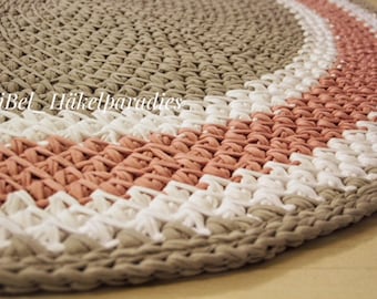 Tapis « spirales », différentes couleurs, crocheté