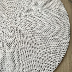 Round, simple rug, crocheted from 9 mm jumbo cotton cord, 100% cotton image 2