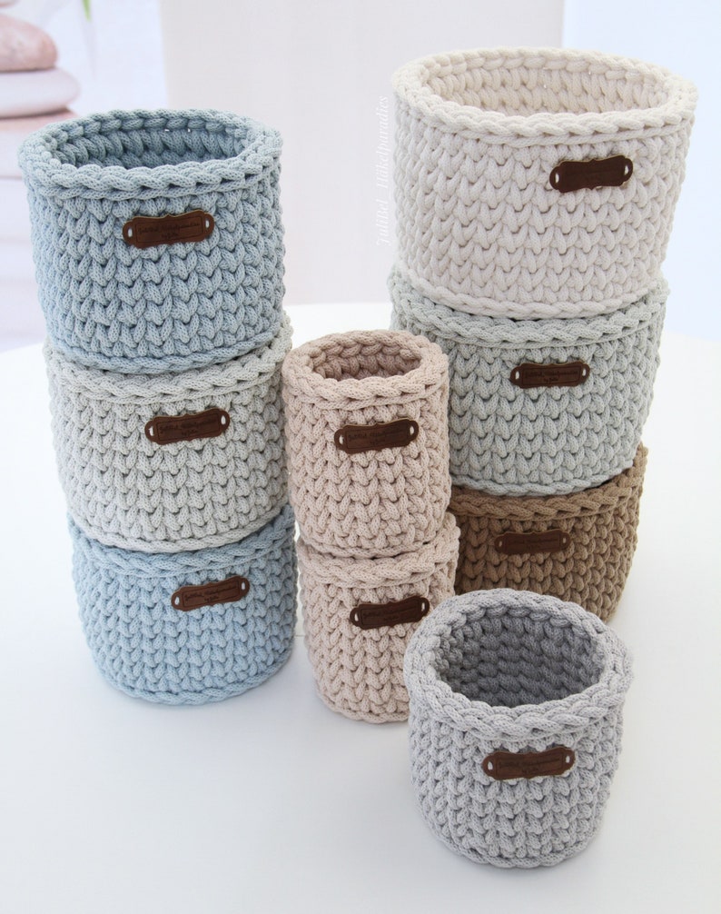 Round crochet basket, crochet baskets, baskets/utensils, storage baskets, crocheted from 5 mm cotton cord image 5