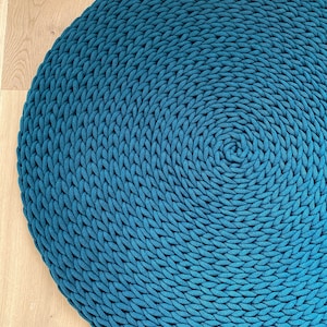 Round, simple rug, crocheted from 9 mm jumbo cotton cord, 100% cotton image 8