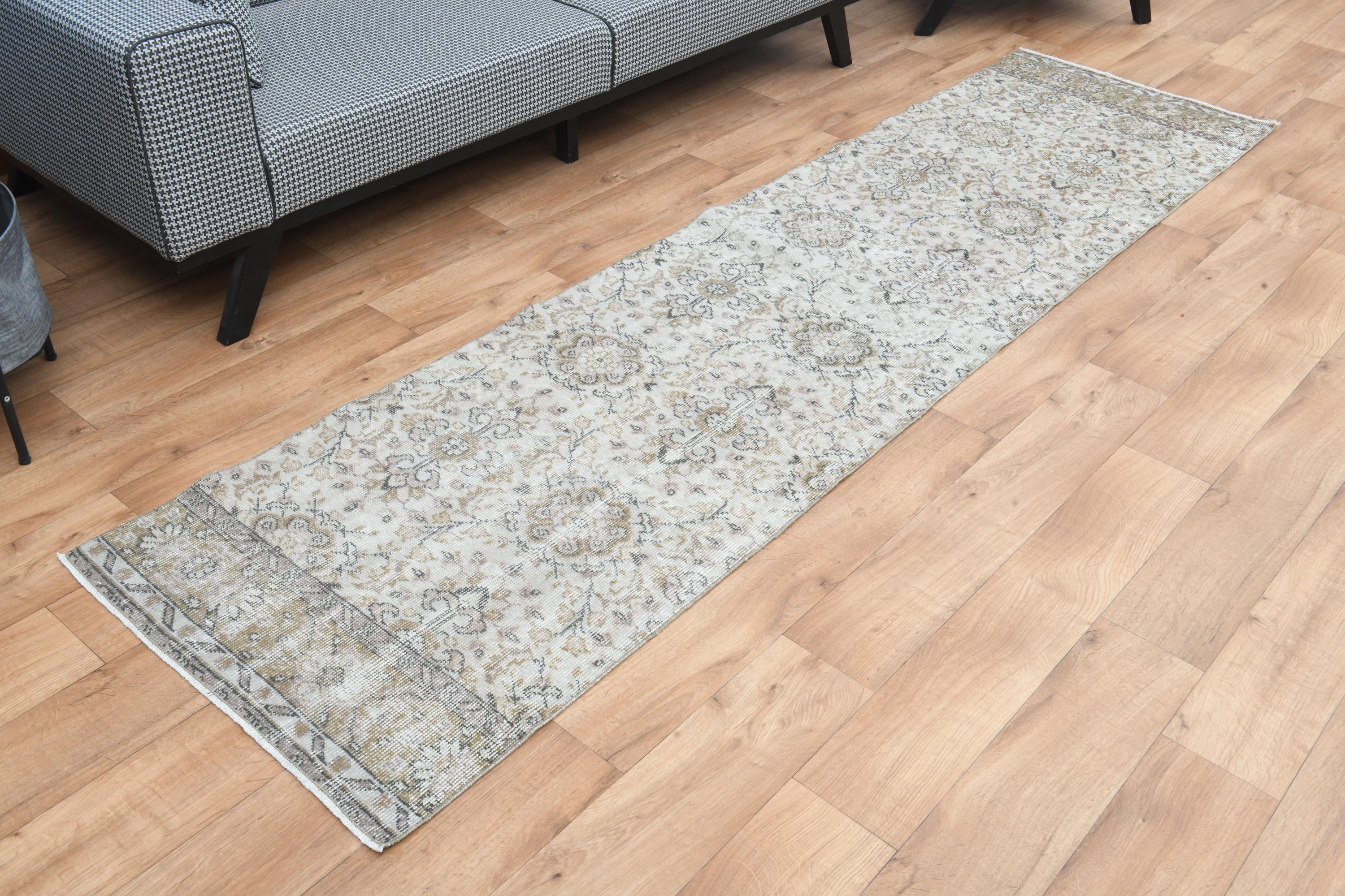 2.5 x 9.8 フィート、トルコ製ランナー、ヴィンテージ加工、ベージュ