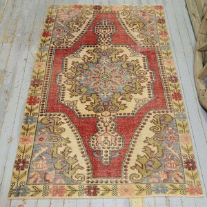 4.1x7.3 VINTAGE Beige Turkish Rug, Area Rug, Hand Knotted Rug, Vintage Rug, Kitchen Rug, Red Rug, Beige, Pink, Throw rug, Farmhouse Decor