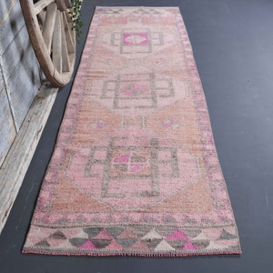 3x10.7 TURKISH VINTAGE RUG, Pink Peach Faded Oushak Anatolian Distressed Rug, Rustic Turkish Rug, Area Rug, Geometric Rug, Light Pink, Rugs