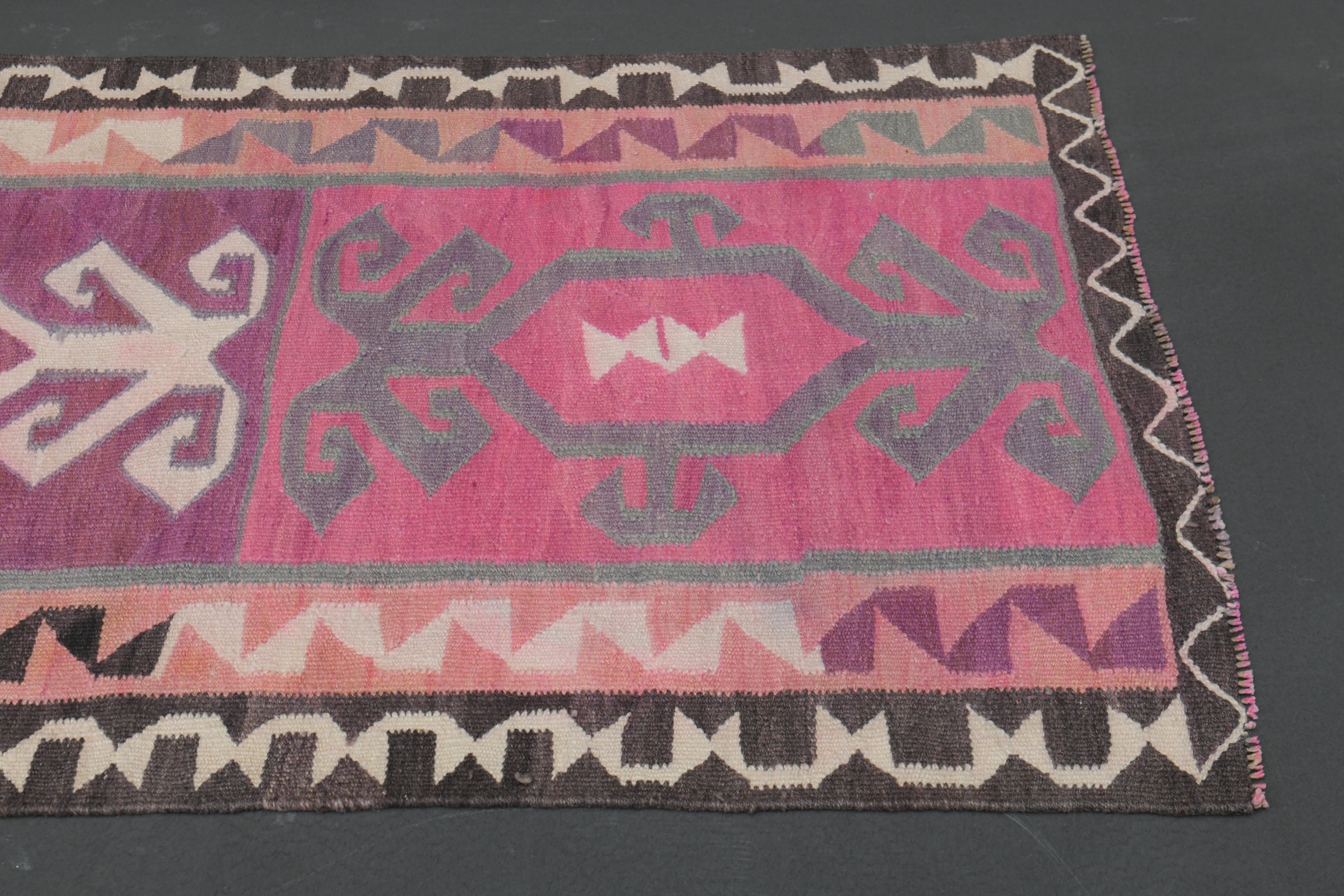 3.2x9.9 ピンクパープルラグ、トルコ製ヴィンテージランナー、シャビー