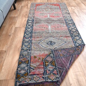 2&#39;8x8&#39;5 ft, VINTAGE TURKISH RUNNER, Pink Herki, Wool, Handmade, Oushak Runner, Kitchen Hallway, Farmhouse Decor, Spring Decor, Colorful Rug