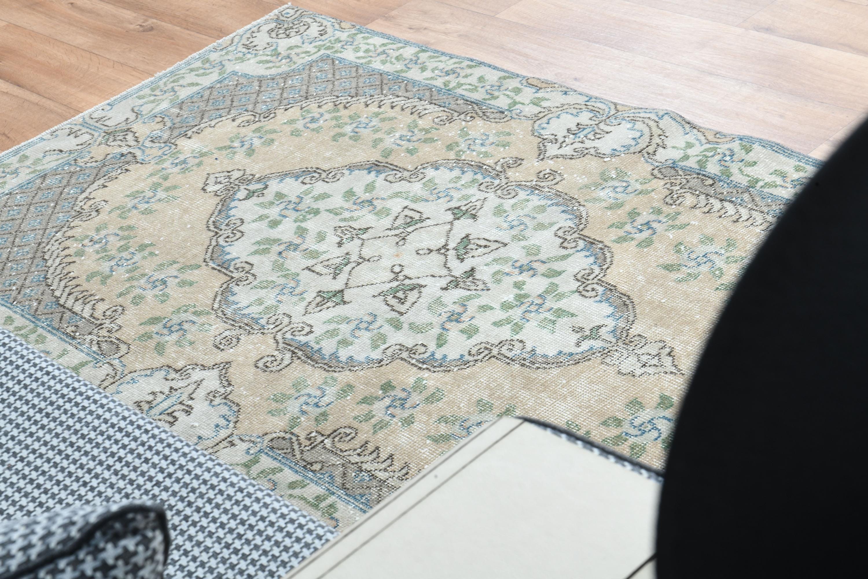 4x6 ヴィンテージ トルコ製ラグ、色あせたオレンジグリーンラグ