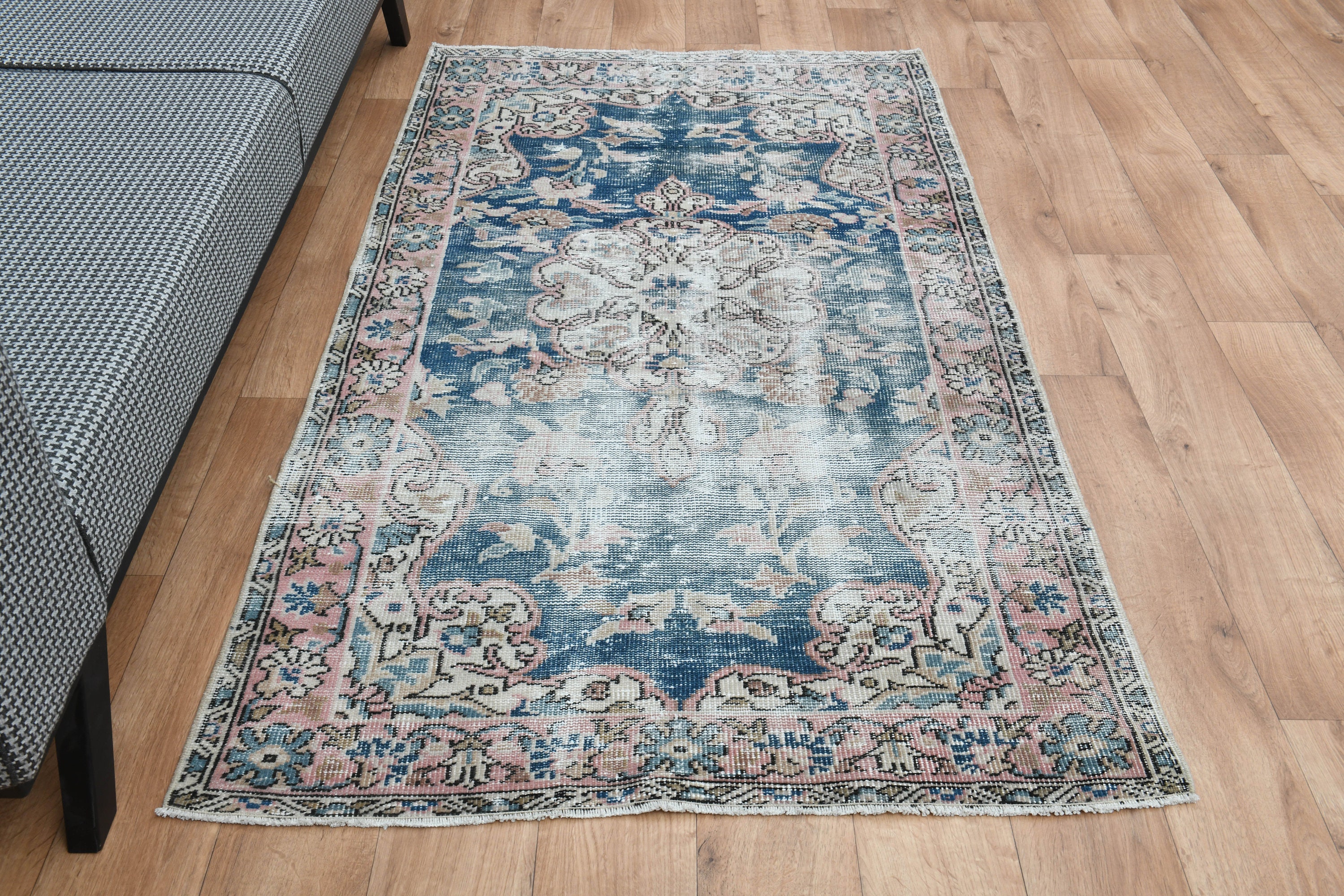 【最終価格】超大判/ラベンダーピンクヴィンテージトルコラグ雅姫さん　No.503 最終価格】超大判/ラベンダーピンクヴィンテージトルコラグ雅姫