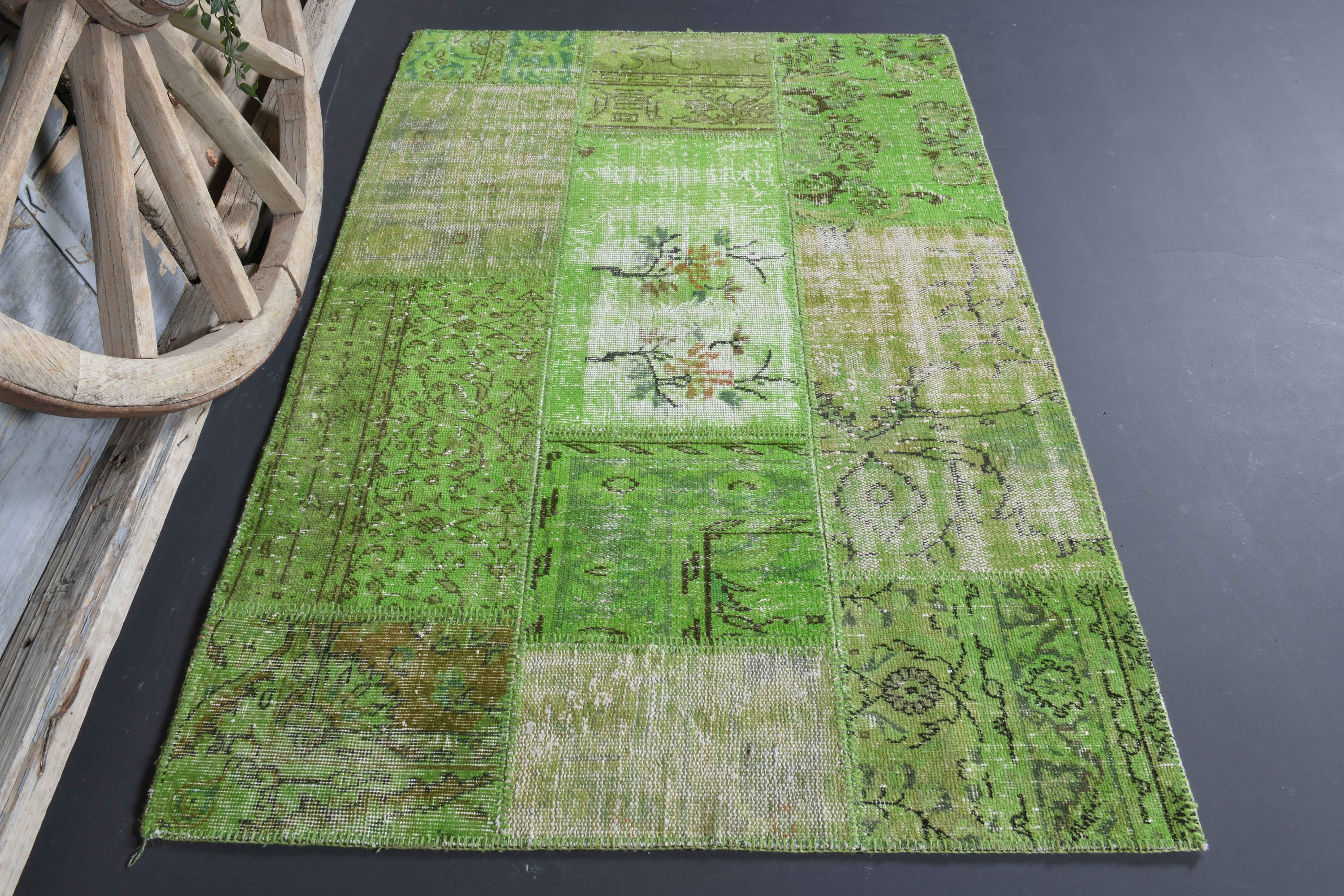 4x5.9 TURKISH PATCHWORK RUG, Vintage Rug, Green Entry Oushak Carpet, Patchwork Rug, Bohemian Wool Rug, Rug Bohemian Grass Green Rug, 4x6 Rug - Etsy 4x5.9 TURKISH PATCHWORK RUG, Vintage Rug, Green Entry Oushak Carpet, Patchwork Rug, Bohemian Wool Rug, Rug Bohemian Grass Green Rug, 4x6 Rug - Etsy