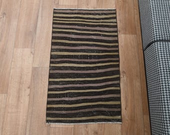 1.5x2.8インチのピンクの小型ラグ、トルコのヴィンテージラグ、ミニマ