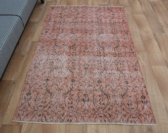 Tapete rosa floral antigo 4x6, tapete vintage feito à mão, tapete turco, tapete Oushak, tapete para sala de estar, Turquia, tapete de lã, tapete em tons suaves