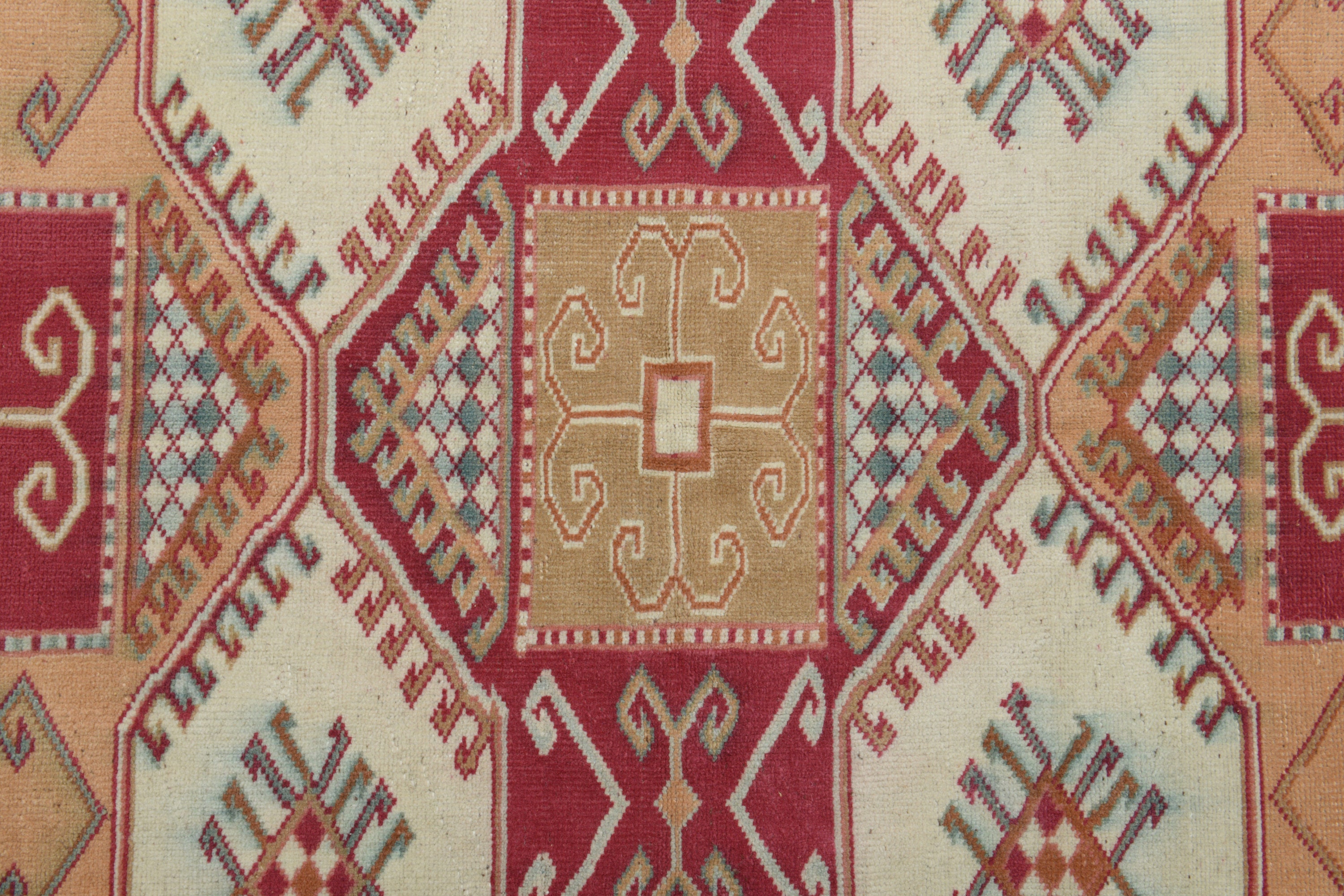 6x8 トルコ製ヴィンテージラグ、アンティーク調ウシャック