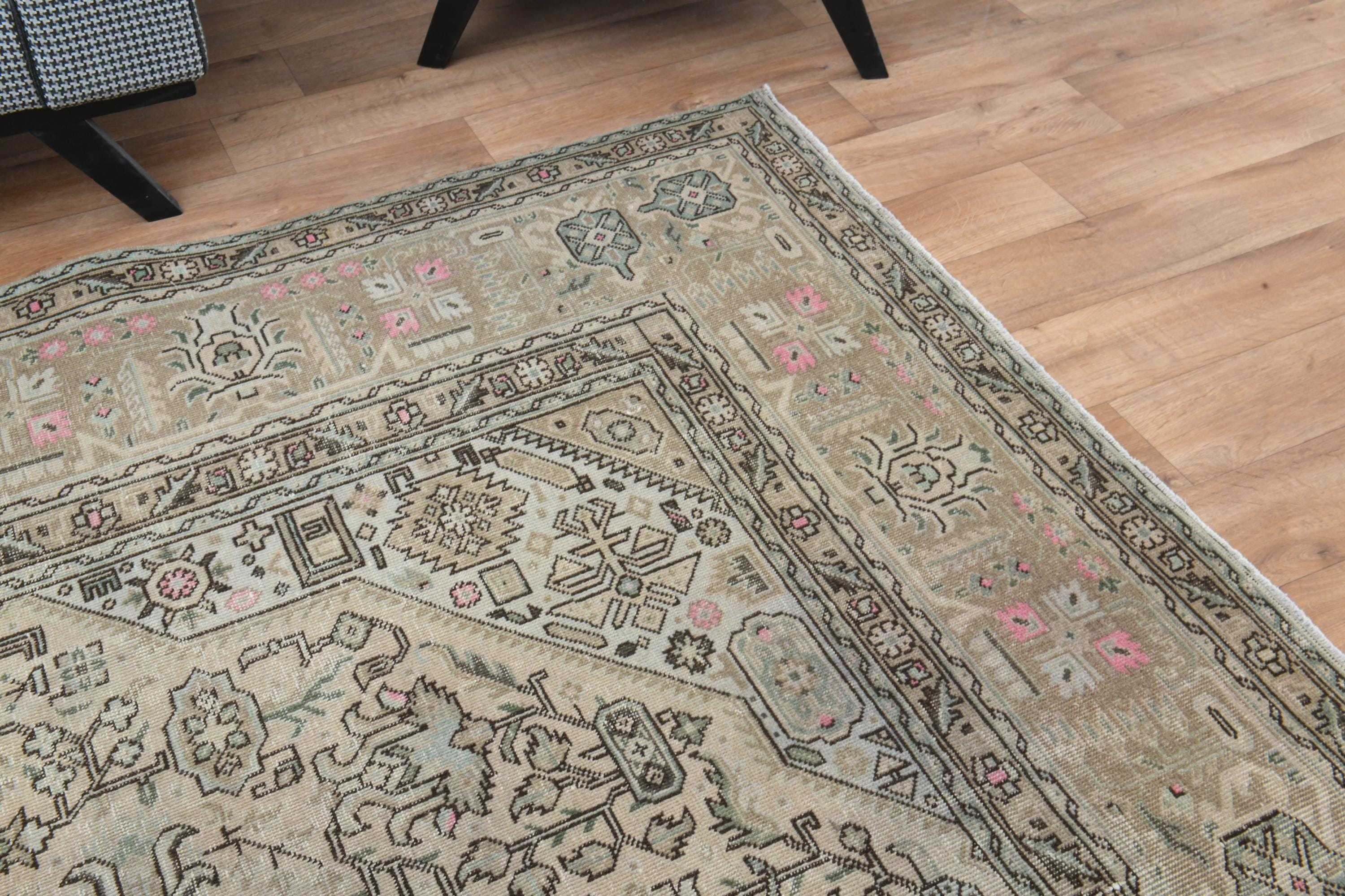 9.4x12.6インチ、ペルシャ絨毯、ブラウン、ヴィンテージ・ウシャック