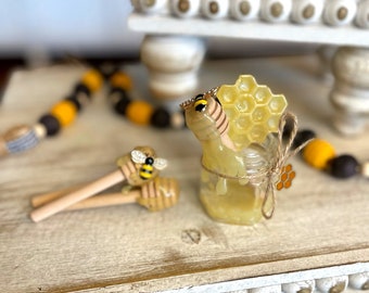 HONEY DIPPER & Honey Jar / Honey Dipper with Honey and Bee / Spring Summer Tiered Tray, Yellow and Black Tiered Tray