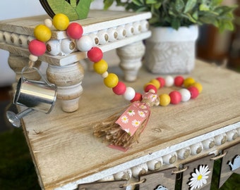 Spring GARLAND ONLY/ Flower Market Wood Bead Garland/ Spring Summer Tiered Tray, Yellow and Pink Tiered Tray Garland / Watering Can Daisy