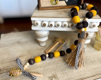 BEE GARLAND ONLY/ Bee Wood Bead Garland/ Spring Summer Tiered Tray, Yellow and Black Tiered Tray Garland