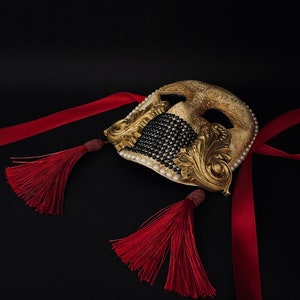 Made to order. Moretta mask with silk tassels. Carnival mask. Masquerade mask image 6