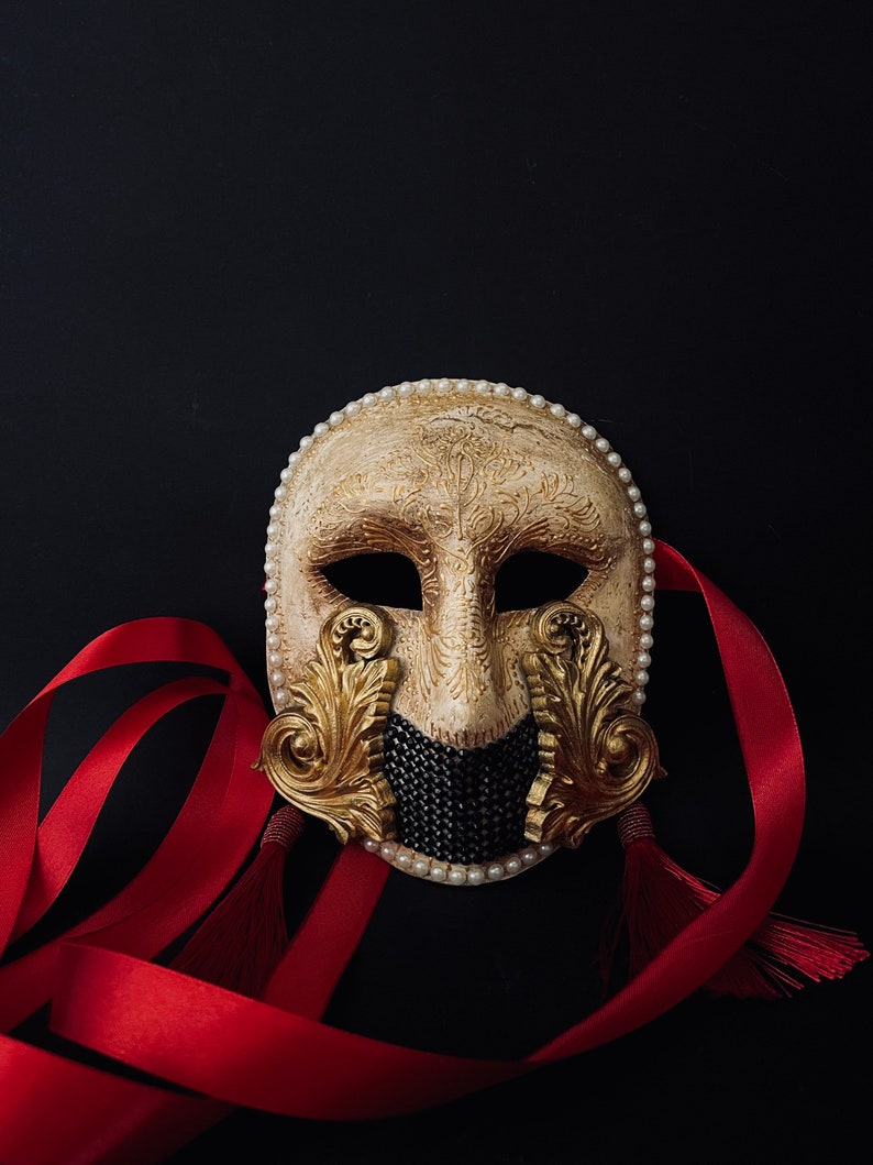 Made to order. Moretta mask with silk tassels. Carnival mask. Masquerade mask image 5