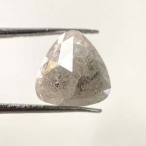 3.36 CT, 8.98 X 8.85 X 4.81 MM, Triangle diamond, Loose salt and pepper diamond, Loose triangle diamond, Grey color, Diamond for ring, A207