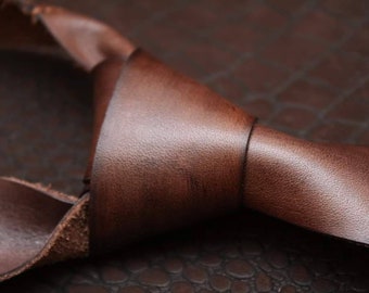 thin leather tie