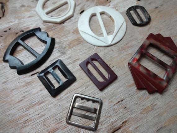 Lot of Vintage Belt Buckles, Belt Loops, Fastener… - image 9