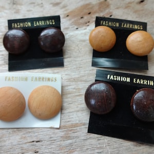 Wood Disc Stud Earrings in 2 Shades, Button, Vintage, Boho, Natural, Neutral