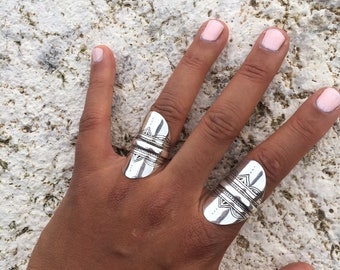 Adjustable solid silver Tuareg ring.