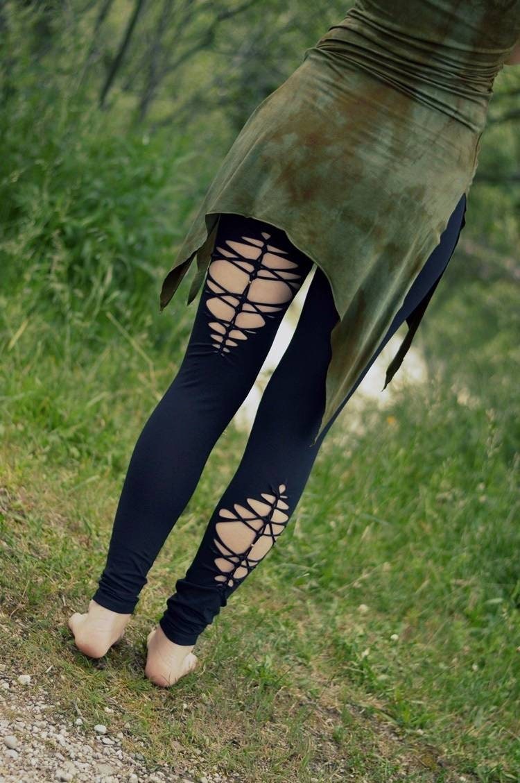 Cut Out Hip Leggings - All Colours