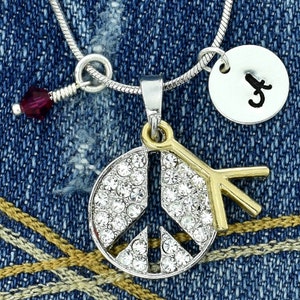 Swarovski Crystal Peace Colgante brillante personalizado Collar personalizado Carta inicial estampada a mano y amuletos de piedra de nacimiento Regalo de cadena