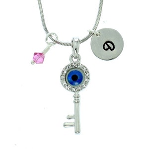 Swarovski Crystal Llave personalizada Collar colgante de ojos azules Personalizado estampado a mano Carta inicial y amuletos de piedra de nacimiento Cadena de regalo