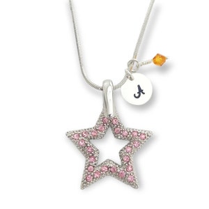 Star Pink Color Collar personalizado Swarovski Crystal Star Colgante estampado a mano Carta personalizada inicial y cadena de piedra de nacimiento