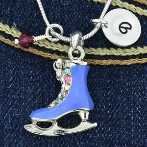 Swarovski Crystal Figure Ice Skate Collar personalizado Blue Sparkling Pendant Carta inicial personalizada y amuletos de piedra de nacimiento Regalo de cadena