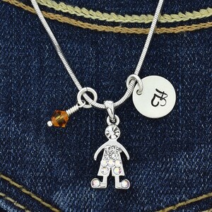 Swarovski Crystal Boy AB Color Collar personalizado Colgante brillante personalizado Carta inicial estampada a mano y cadena de amuleto de piedra natal