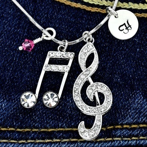 Swarovski Crystal Treble Clef Double Bar Note Colgante personalizado Collar personalizado Carta inicial y piedra de nacimiento Cadena de regalos Joyería
