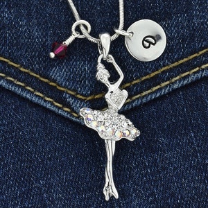 Swarovski Crystal Personalized Ballerina Collar Colgante Carta inicial estampada a mano y piedra de nacimiento Charm Chain Custom Gift