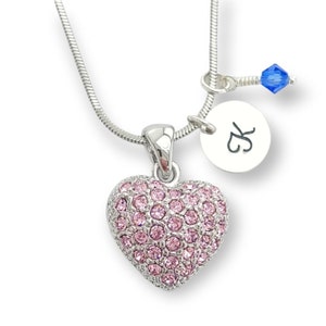 Colgante de corazón rosa personalizable Swarovski Crystal Collar personalizado estampado a mano Carta inicial y cadena de amuleto de piedra de nacimiento personalizada