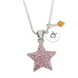Star Pink Color personalizable Swarovski Crystal Star Collar colgante personalizado estampado a mano Carta personalizada inicial y cadena de piedra de nacimiento