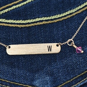 Collar de barra Swarovski Crystal Birthstone Colgante personalizado Collar relleno de oro rosa personalizado Carta inicial Cadena de amuleto