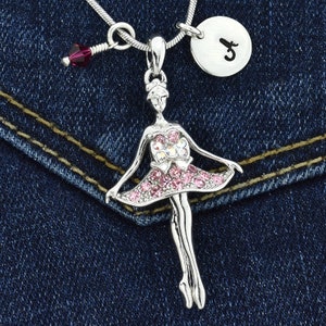 Swarovski Crystal Ballerina Rosa Collar Personalizado Colgante Carta Inicial Estampada a Mano y Piedra de Nacimiento Charm Chain Joyería de regalo personalizada