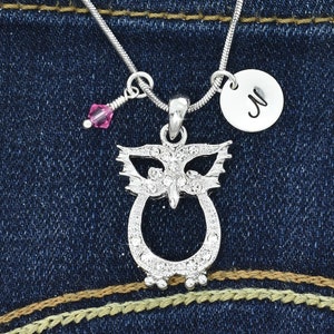 Swarovski Crystal Owl Colgante transparente Collar personalizado brillante personalizado Collar estampado a mano Inicial Carta Charm & Birthstone Jewelry Chain