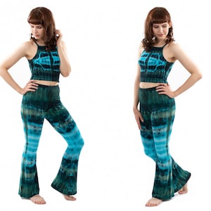 Blue Tie Dye Flared Leggings, Hippie Bell Bottoms, Blue Nebula Yoga Pants