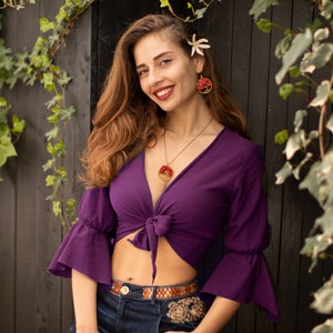 Lila Baumwolle Schmetterling Top mit Glockenärmel Boho Wickeltop Pixie Ärmel Crop Top